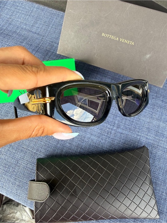 Bottega Veneta Black Sunglasses with Gold Accents main image 6